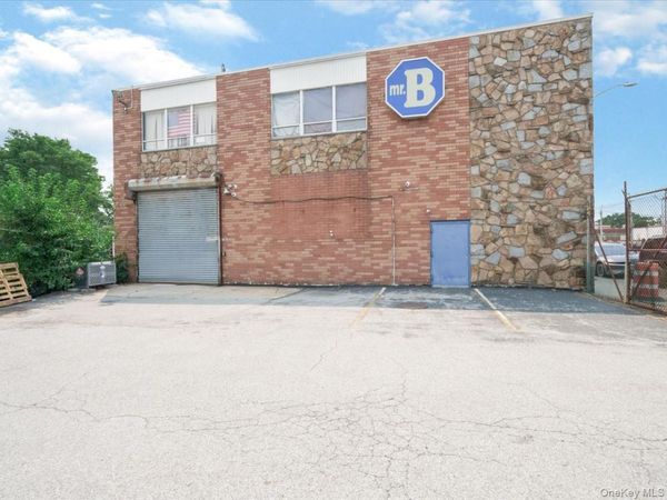 200 E Sunrise Highway, Freeport, NY 11520