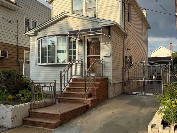 10723 86th Street , Ozone Park, NY 11417