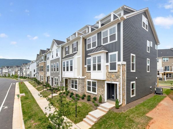 792 PARK RIDGE DR , Crozet, VA 22932