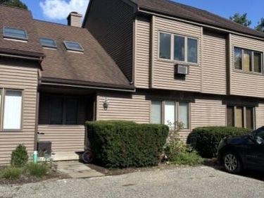 43 Twin Oaks, Unit 43, New Milford, CT 06776