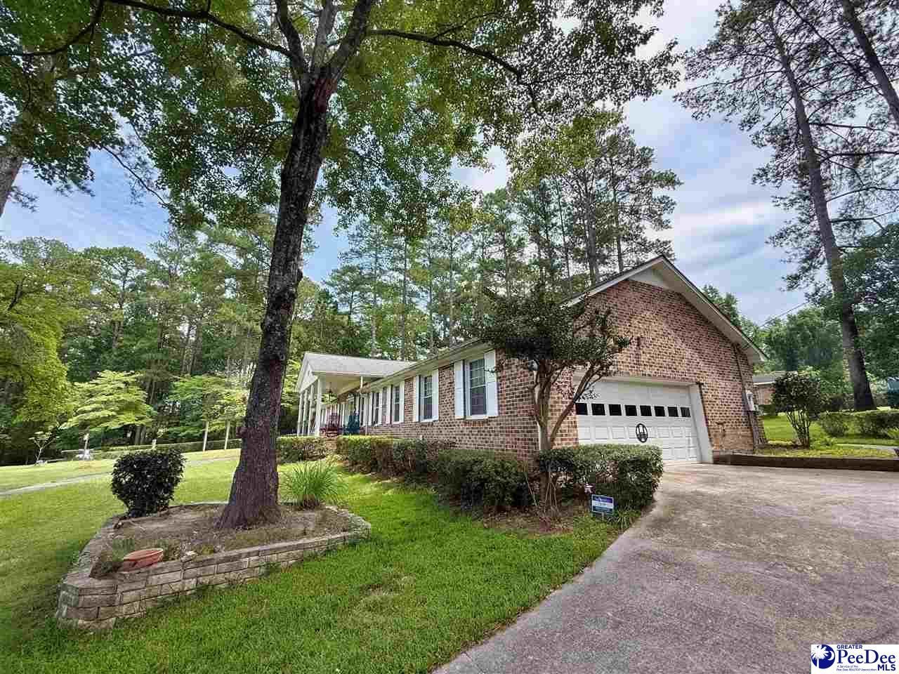 303 Park Lane Photo 4