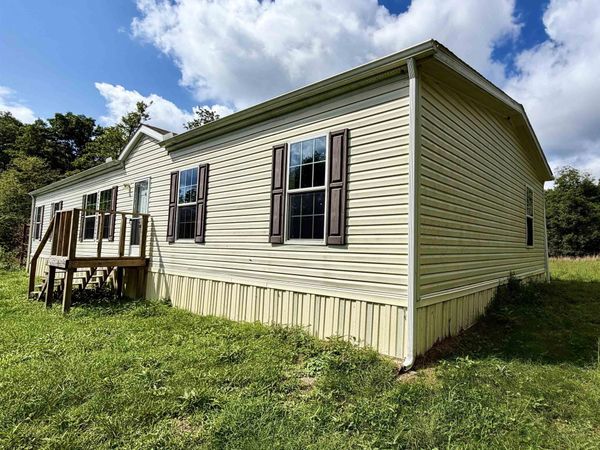 28 Margaret Road, Mannington, WV 26582
