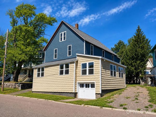 1105 Minnesota Street, Hancock, MI 49930