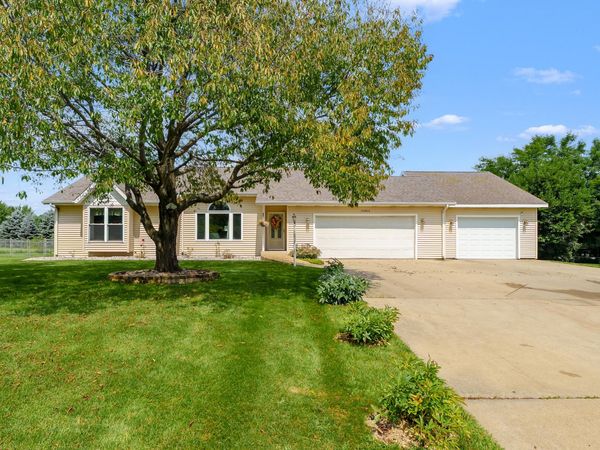 22864 Blackbird Avenue, Mattawan, MI 49071