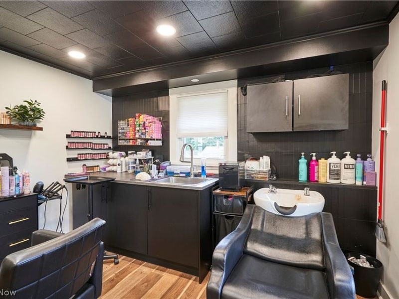 611 N Main Street, North Canton, OH 44720 Photo 16