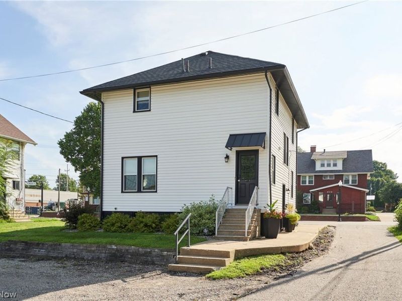 611 N Main Street, North Canton, OH 44720 Photo 4