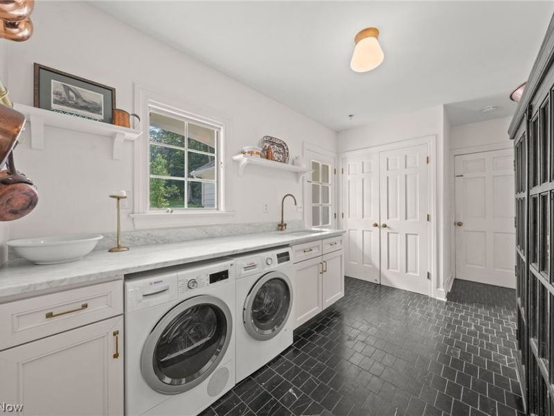 1249 W Hill Drive, Gates Mills, OH 44040 Photo 38