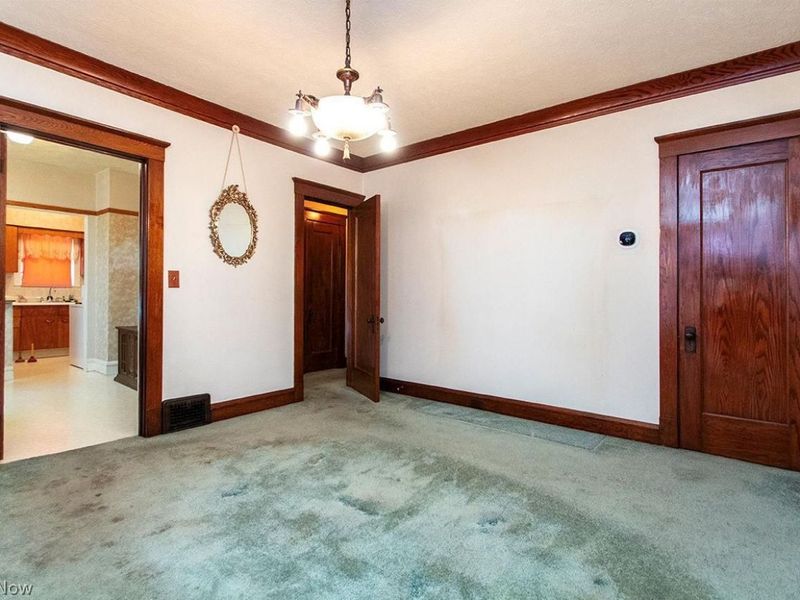 11116 Parkhurst Drive, Cleveland, OH 44111 Photo 11