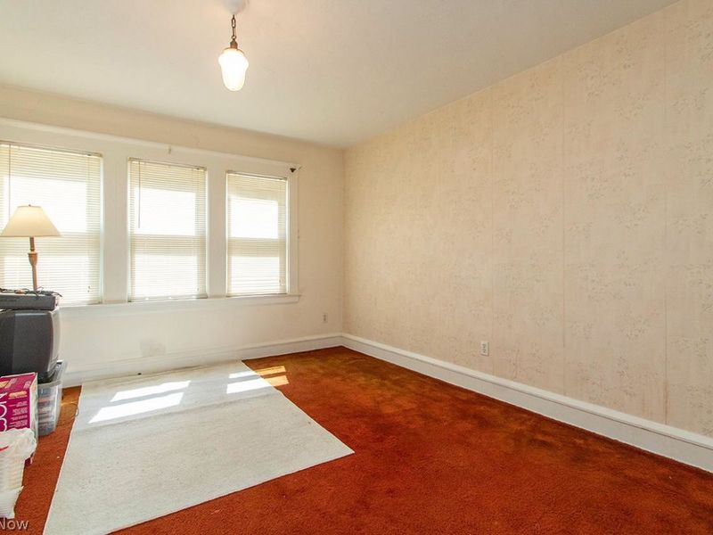 11116 Parkhurst Drive, Cleveland, OH 44111 Photo 22
