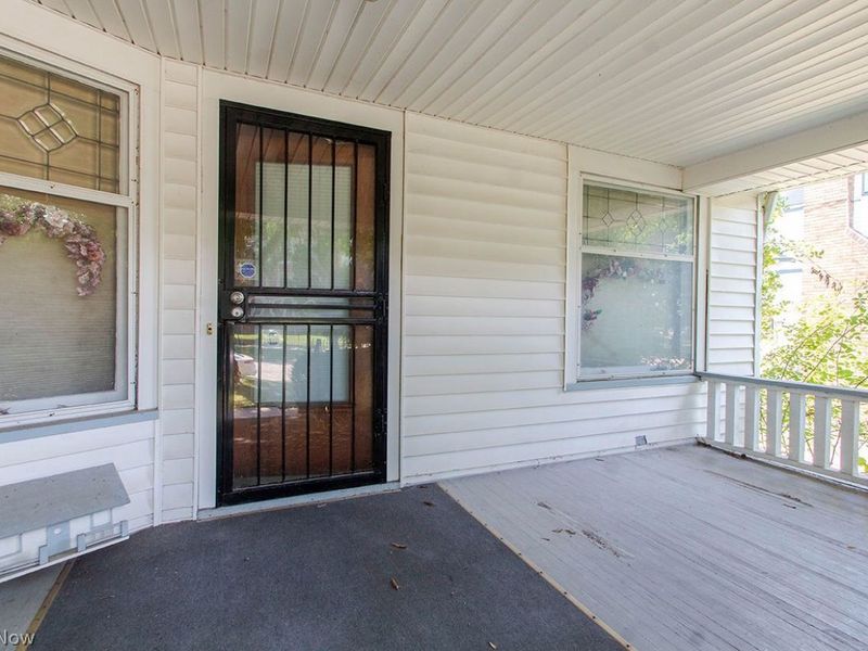 11116 Parkhurst Drive, Cleveland, OH 44111 Photo 3