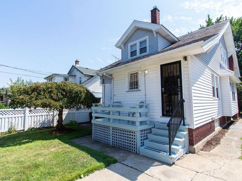 11116 Parkhurst Drive, Cleveland, OH 44111 Photo 30