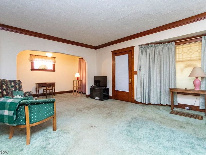 11116 Parkhurst Drive, Cleveland, OH 44111 Photo 5