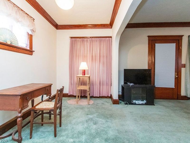 11116 Parkhurst Drive, Cleveland, OH 44111 Photo 8