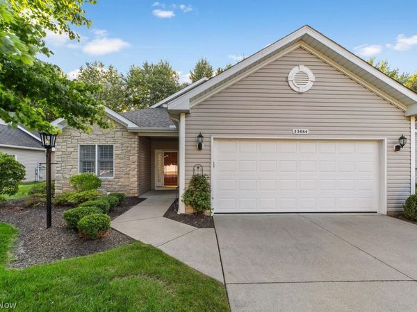 33884 Mapleridge Boulevard, Avon, OH 44011