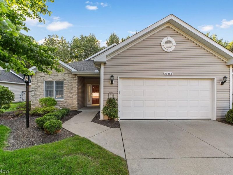 33884 Mapleridge Boulevard, Avon, OH 44011 Photo 1