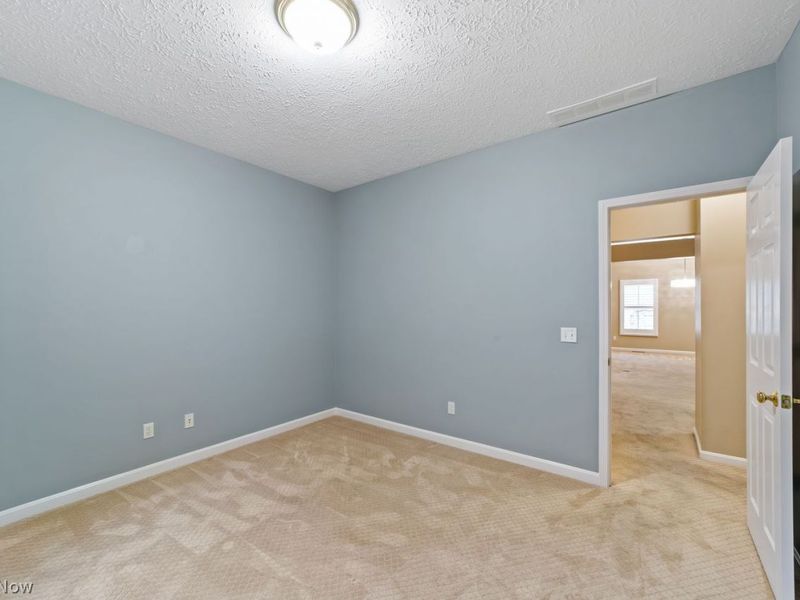 33884 Mapleridge Boulevard, Avon, OH 44011 Photo 24