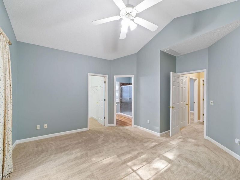33884 Mapleridge Boulevard, Avon, OH 44011 Photo 27