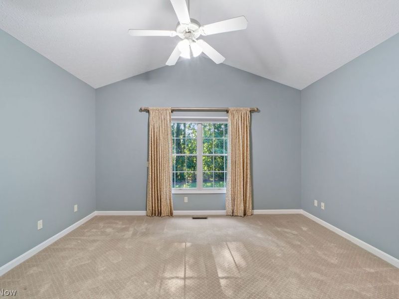 33884 Mapleridge Boulevard, Avon, OH 44011 Photo 28