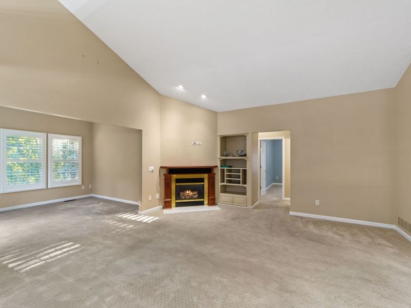 33884 Mapleridge Boulevard, Avon, OH 44011 Photo 5