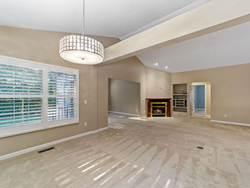 33884 Mapleridge Boulevard, Avon, OH 44011 Photo 6