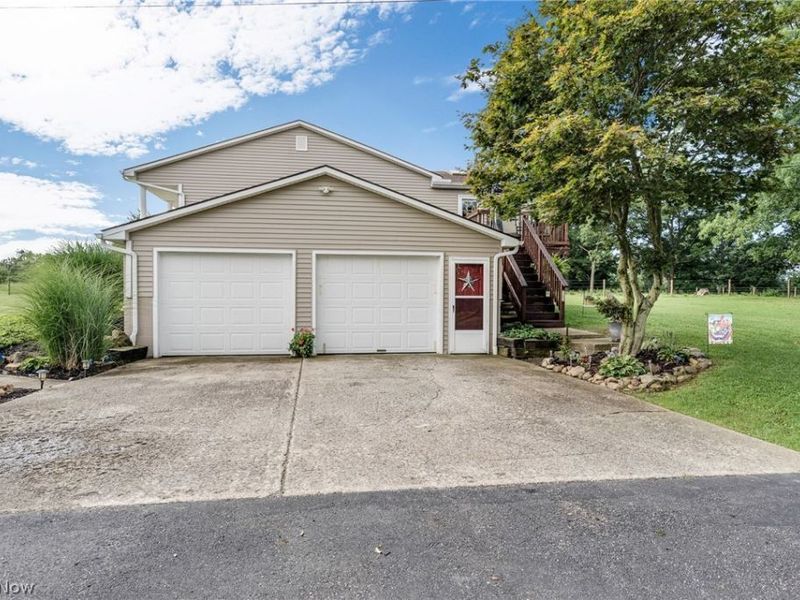 3902 S Newton Falls Road, Diamond, OH 44412 Photo 5