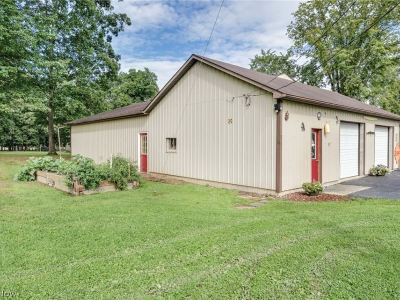 3902 S Newton Falls Road, Diamond, OH 44412 Photo 8