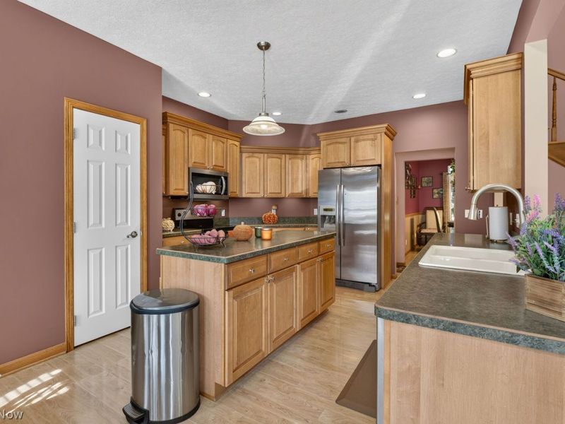 7996 Rice Road, Amherst, OH 44001 Photo 9