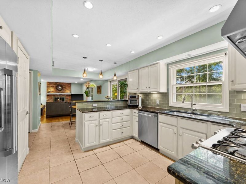32772 Springside Lane, Solon, OH 44139 Photo 6