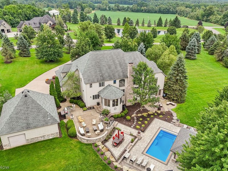 6394 Manor Glen Drive, Medina, OH 44256 Photo 2