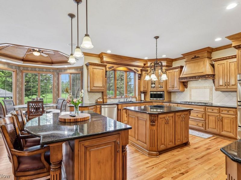 6394 Manor Glen Drive, Medina, OH 44256 Photo 5