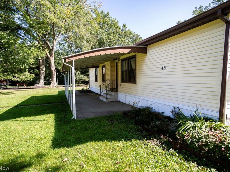 46 Sycamore Drive, Olmsted Township, OH 44138 Photo 3