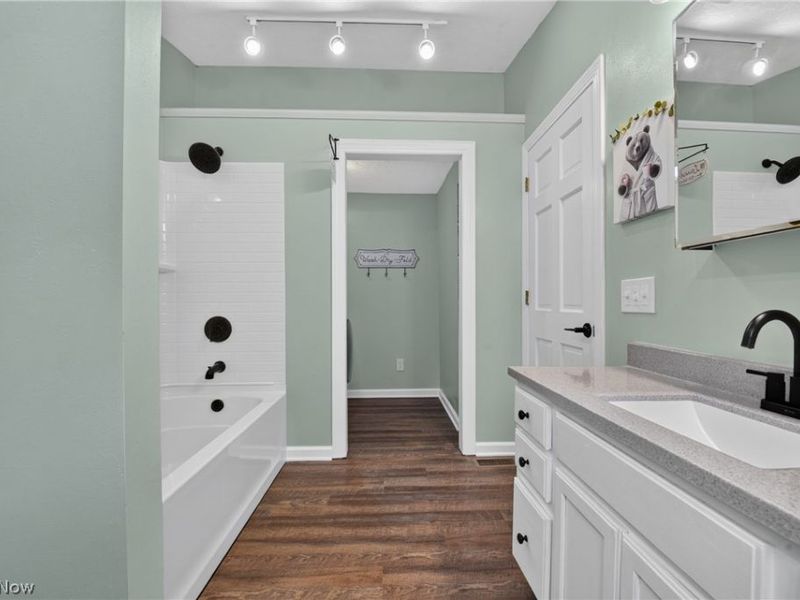 7915 Hill Church Street SE, East Canton, OH 44730 Photo 17