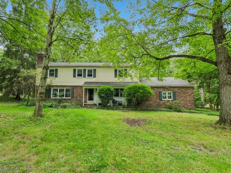 7100 Chestnut Drive, Walton Hills, OH 44146 Photo 2