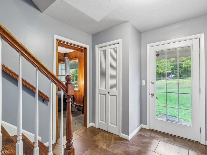 7100 Chestnut Drive, Walton Hills, OH 44146 Photo 4