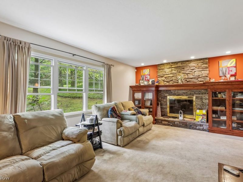 7100 Chestnut Drive, Walton Hills, OH 44146 Photo 6