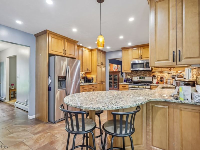 7100 Chestnut Drive, Walton Hills, OH 44146 Photo 9