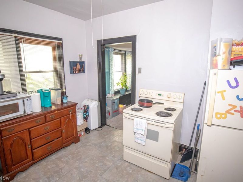13609 Eaglesmere Avenue, Cleveland, OH 44110 Photo 18