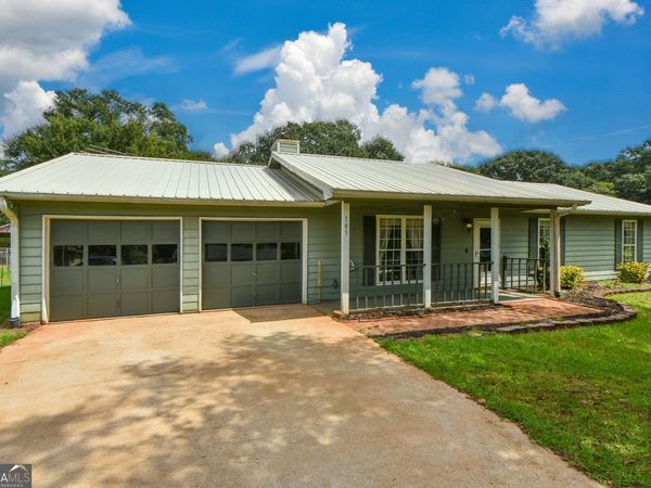 105 Gwenellen Drive, Locust Grove, GA 30248