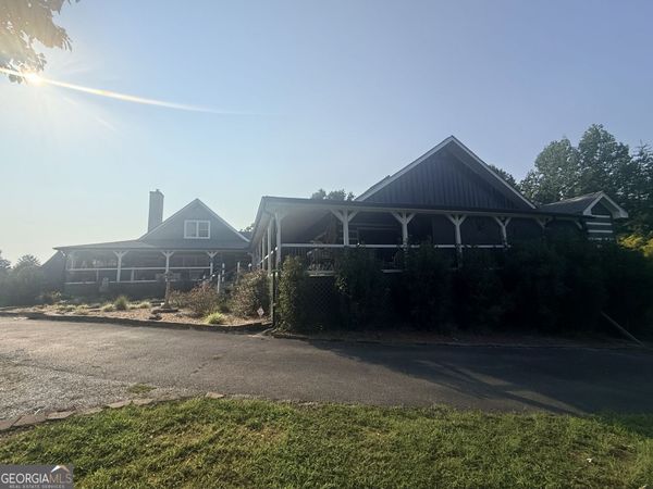 7385 Belton Bridge Road, Lula, GA 30554