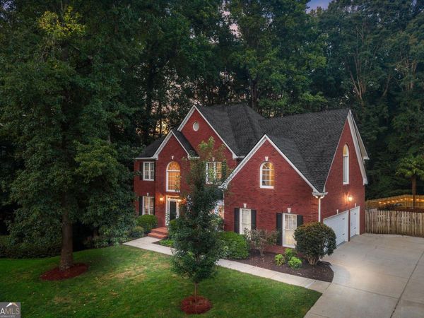 192 Brook Lane, Roswell, GA 30075