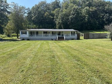 1325 Black Creek Road, Clay City, KY 40312