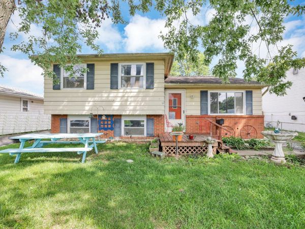 718 Bradwell Drive , Columbus, OH 43207