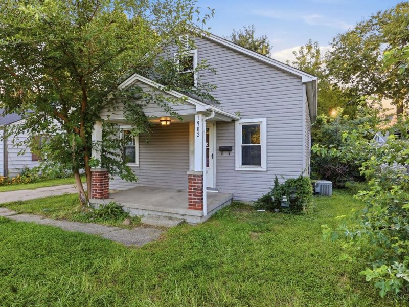 1902 Sheffield Street, Middletown, OH 45044 Photo 2