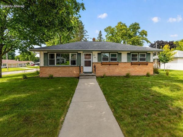 916 Jefferson STREET, West Bend, WI 53090