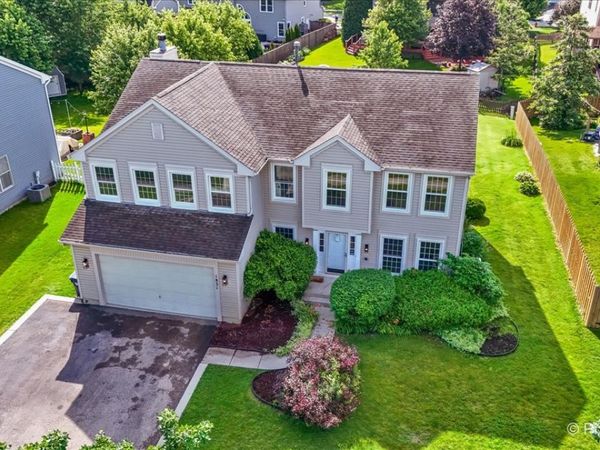 1831 Haverford Drive , Algonquin, IL 60102