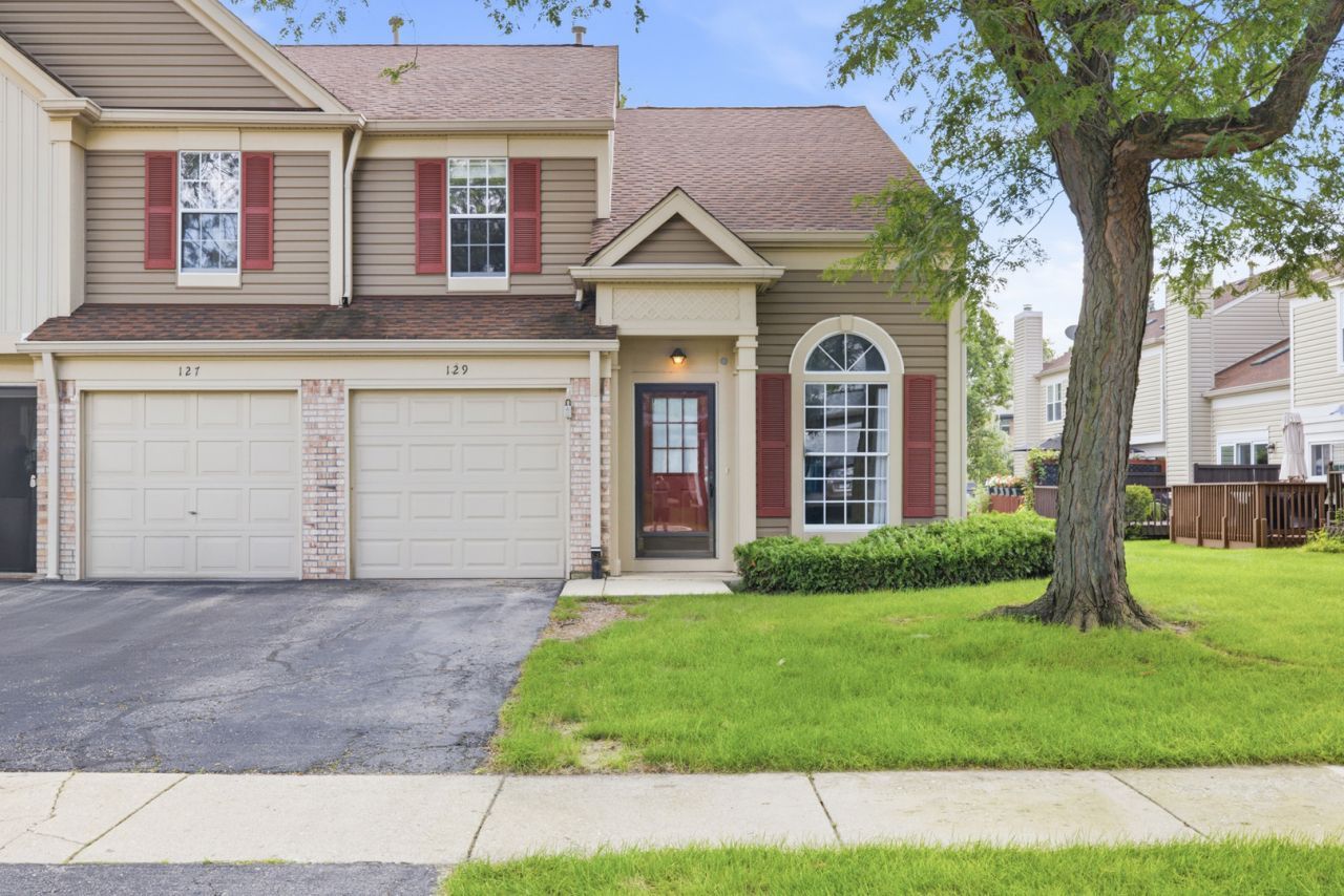 129 Crab Tree Drive, Westmont, IL 60559 Main Photo