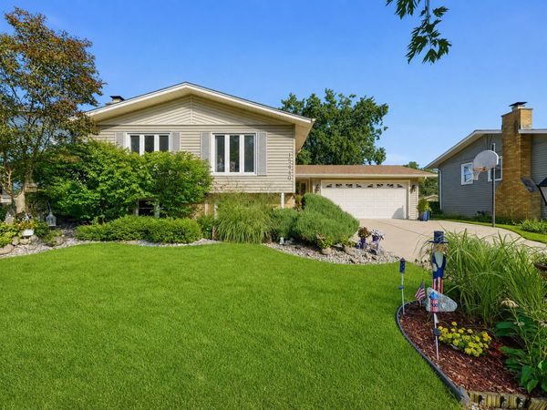 15440 Alameda Avenue , Oak Forest, IL 60452