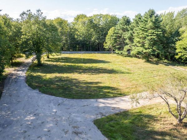 28 Curtis Road , Freeport, ME 04032
