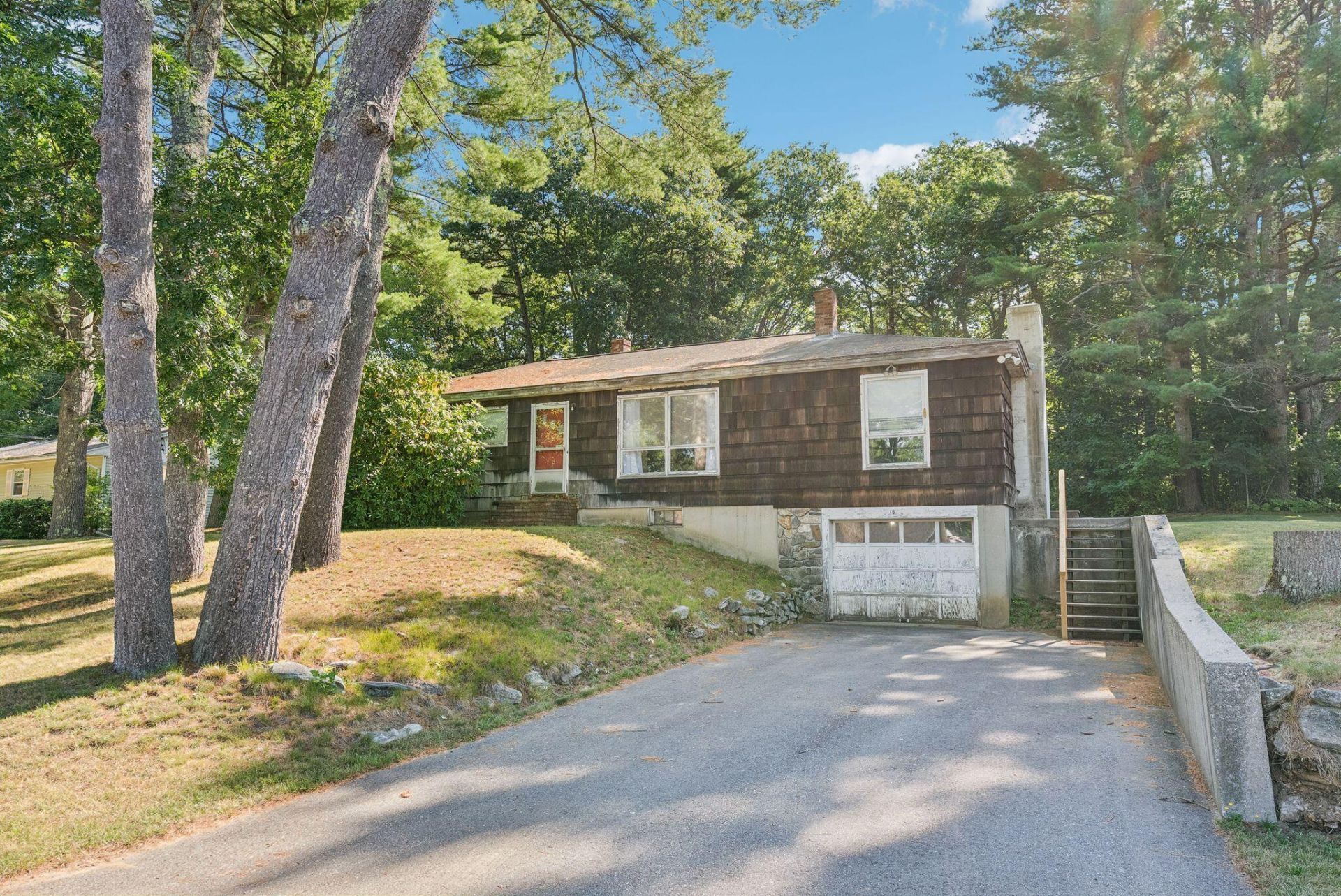 15 Mallett Drive, Topsham, ME 04086 Main Photo