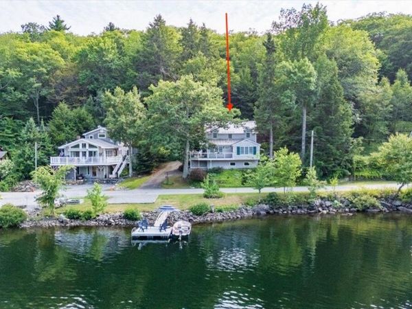 60 Beaucaire Avenue , Camden, ME 04843
